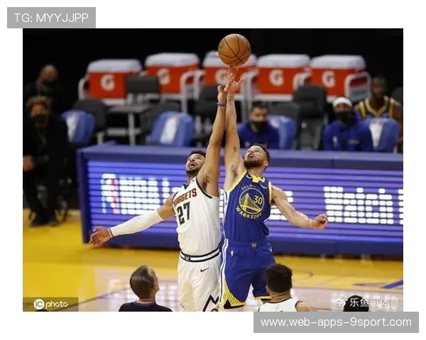 没库里纯摆烂队？勇士25分惨败掘金，这一战我彻底看清这9个球星，勇士vs掘金库里53分全场回放