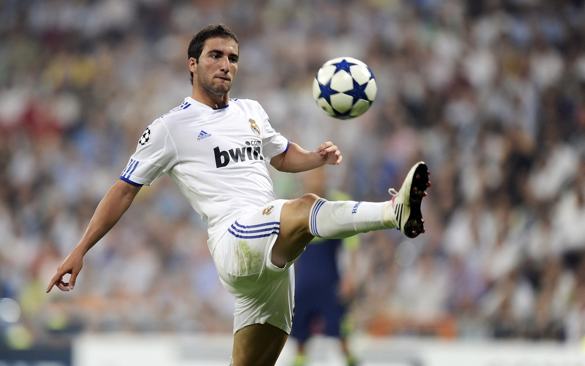 《FIFA》电竞联赛迎来转型升级,线下比赛逐渐恢复,fifa电竞比赛多少分钟